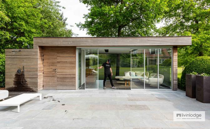 Modernes Poolhaus mit Gartenhaus | Livinlodge