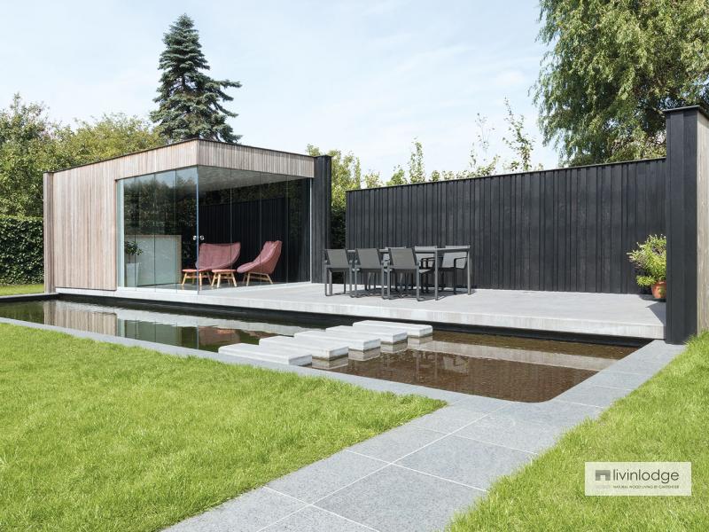 Moderne poolhouse met tuinwand te Tielt | Houten bijgebouwen op maat